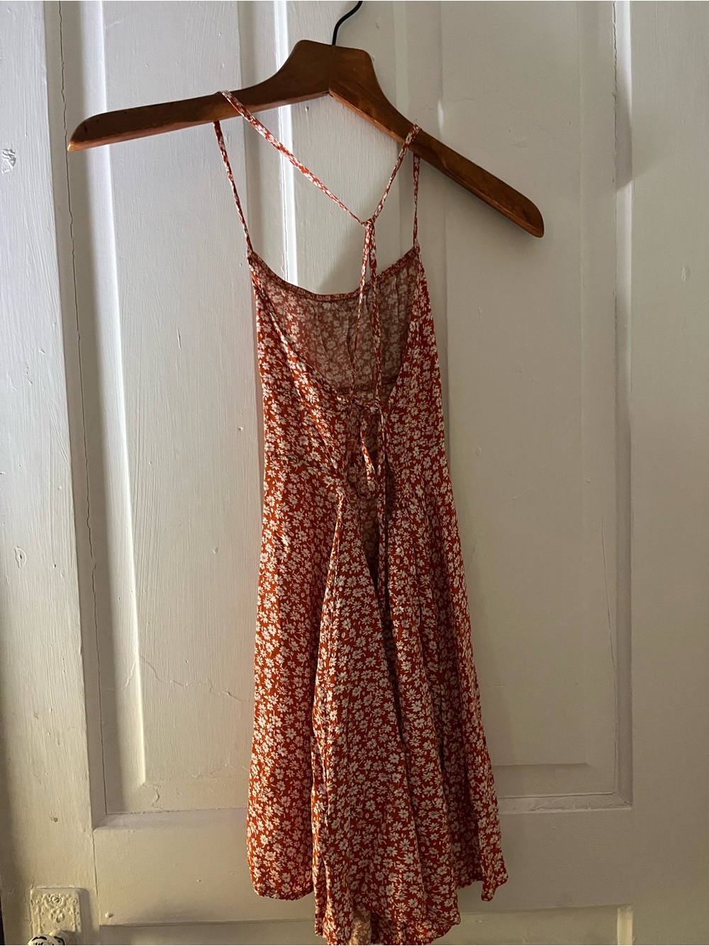 SHEIN Rust Floral Mini Sundress with Tie-Back Straps